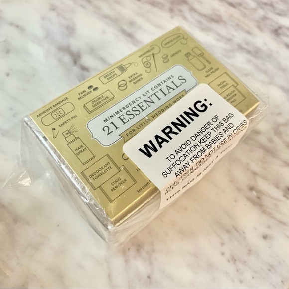 Iridescent Glitter Miniemergency Kit for Bridesmaids - Picture 6 of 7